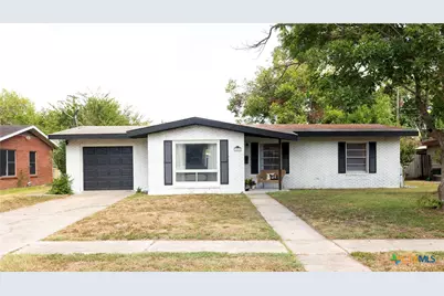 4801 Dahlia Lane, Victoria, TX 77904 - Photo 1