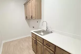 8003 Kelly Herring Ln, Killeen, TX 76542 - Photo 12