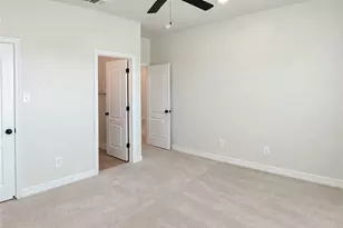 8003 Kelly Herring Ln, Killeen, TX 76542 - Photo 16