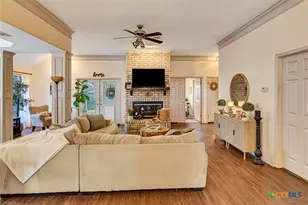 107 Windwood Ln, Victoria, TX 77904 - Photo 4