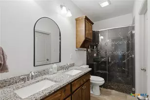 110 Alysheba Dr, Victoria, TX 77901 - Photo 16