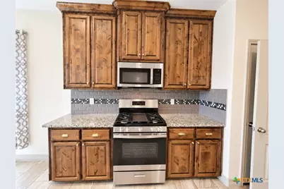 110 Alysheba Drive, Victoria, TX 77901 - Photo 8