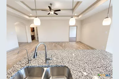 110 Alysheba Drive, Victoria, TX 77901 - Photo 6