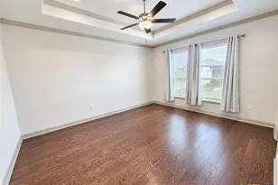 110 Alysheba Dr, Victoria, TX 77901 - Photo 14