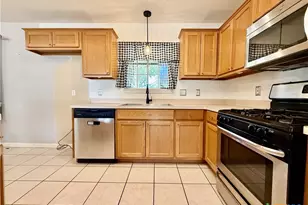 602 Newhaven St, Victoria, TX 77904 - Photo 8