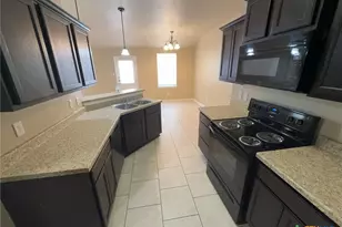 1300 Vanguard Ln, Killeen, TX 76549 - Photo 6