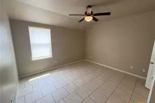 1300 Vanguard Ln, Killeen, TX 76549 - Photo 14