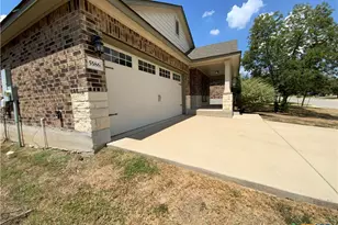 5586 Perdita Dr, Belton, TX 76513 - Photo 2