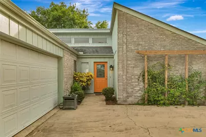 607 Bedivere Drive, Victoria, TX 77904 - Photo 2
