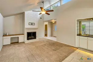 607 Bedivere Dr, Victoria, TX 77904 - Photo 24