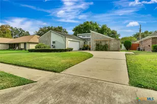 607 Bedivere Dr, Victoria, TX 77904 - Photo 1