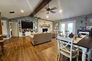 1024 FM 1145, Kenedy, TX 78119 - Photo 4