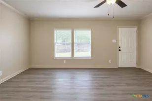 1310 N College St, Killeen, TX 76541 - Photo 6