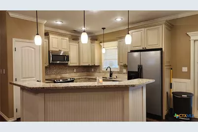 105 Catherine Circle, Victoria, TX 77901 - Photo 6
