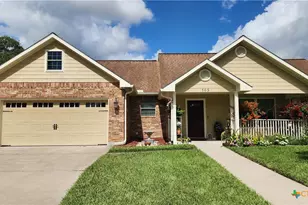 105 Catherine Cir, Victoria, TX 77901 - Photo 1