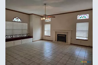 1211 Meadow Run, Seguin, TX 78155 - Photo 2