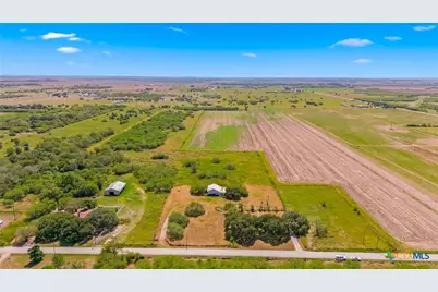 7287 Hanselman Road, Victoria, TX 77905 - Photo 34