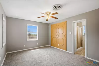 7287 Hanselman Road, Victoria, TX 77905 - Photo 14
