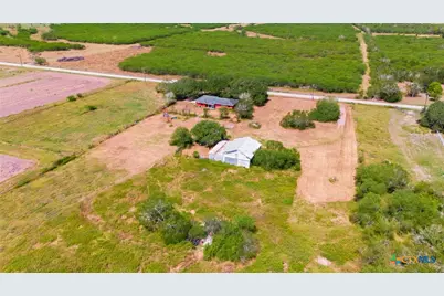 7287 Hanselman Road, Victoria, TX 77905 - Photo 20