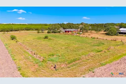 7287 Hanselman Road, Victoria, TX 77905 - Photo 24