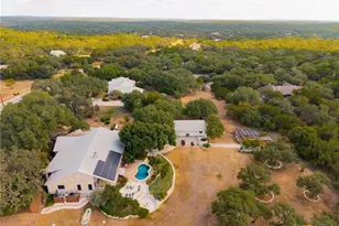 26037 Lewis Ranch Rd, New Braunfels, TX 78132 - Photo 46