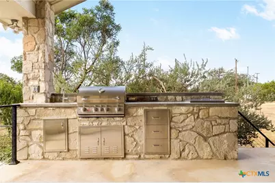 26037 Lewis Ranch Road, New Braunfels, TX 78132 - Photo 34