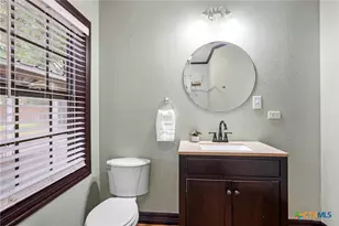 139 E 13th Ave, Belton, TX 76513 - Photo 20