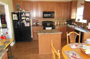 2147 Brinkley Dr, New Braunfels, TX 78130 - Photo 10