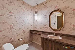 325 Booth Dr, San Marcos, TX 78666 - Photo 10