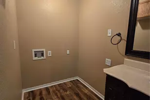 603 River Oaks Dr, Gatesville, TX 76528 - Photo 8