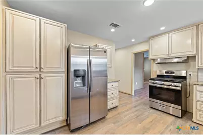 407 S 4th, Ganado, TX 77962 - Photo 6