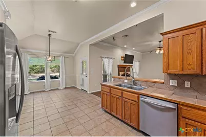 714 County Road 3371, Kempner, TX 76539 - Photo 6