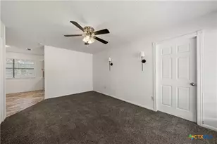 914 Randa St, Copperas Cove, TX 76522 - Photo 2