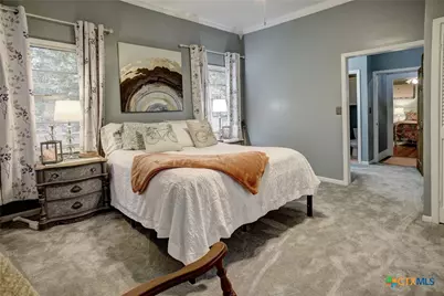 421 N Avenue G, Shiner, TX 77984 - Photo 22