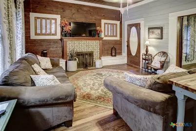 421 N Avenue G, Shiner, TX 77984 - Photo 8