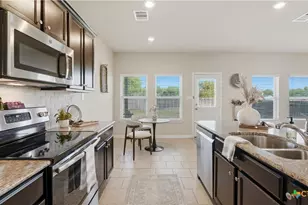 5626 Meadow Sky, New Braunfels, TX 78132 - Photo 12