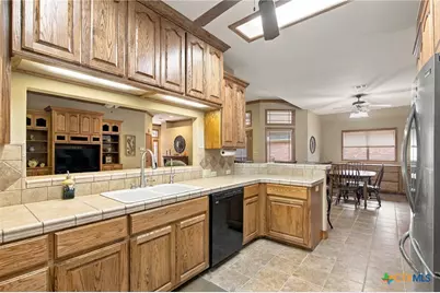 107 Zephyr Drive, Victoria, TX 77904 - Photo 16