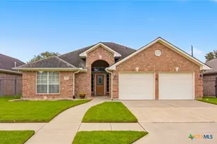 107 Zephyr Dr, Victoria, TX 77904 - Photo 1
