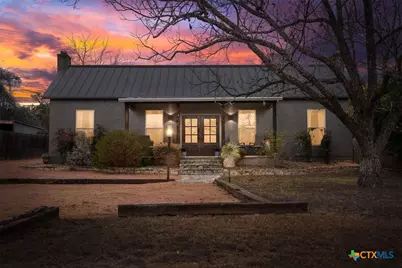 406 Cross Mountain Drive, Fredericksburg, TX 78624 - Photo 2