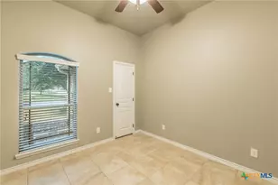 2105 Briar Hollow Dr, Temple, TX 76502 - Photo 18