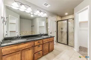 2105 Briar Hollow Dr, Temple, TX 76502 - Photo 12