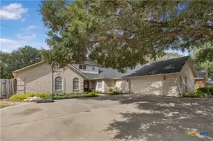 105 Tournament Dr, Victoria, TX 77904 - Photo 1