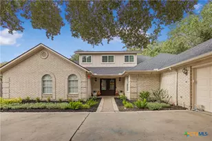105 Tournament Dr, Victoria, TX 77904 - Photo 2