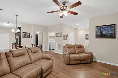 820 S Benavides Street, Port Lavaca, TX 77979 - Photo 8