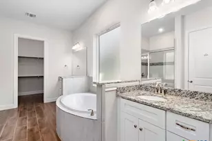 530 Carriage House, Spring Branch, TX 78070 - Photo 18