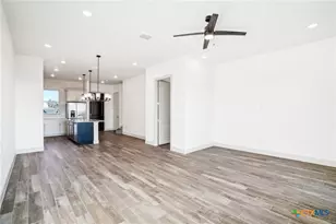 289 Star Grass, Spring Branch, TX 78070 - Photo 4