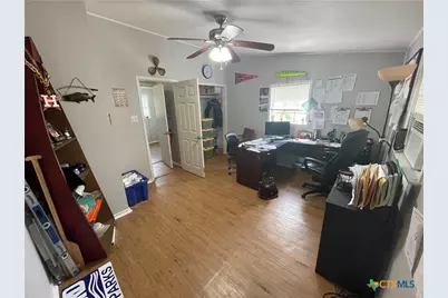 1910 Fm 2673, Canyon Lake, TX 78133 - Photo 28