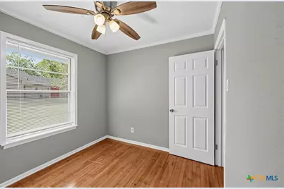 1503 Bexar Avenue, Victoria, TX 77901 - Photo 8