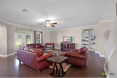203 Bella Vista Circle, Kyle, TX 78640 - Photo 10
