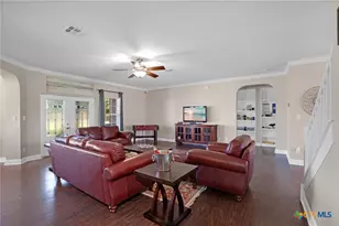 203 Bella Vista Cir, Kyle, TX 78640 - Photo 10